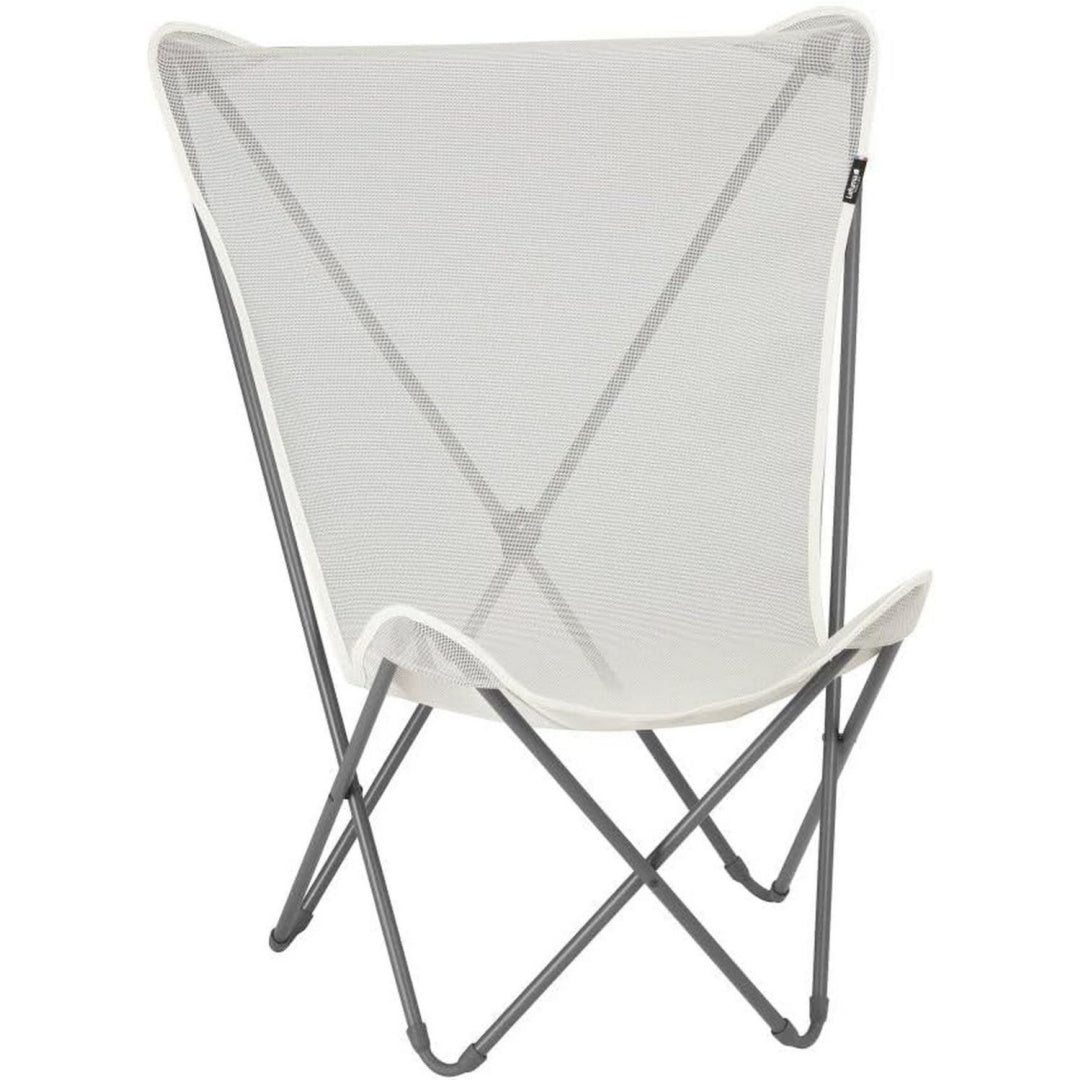 Nouveau bain de soleil avec un format pliable et gain de place