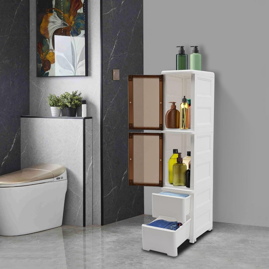 Colonne de rangement pratique en bois